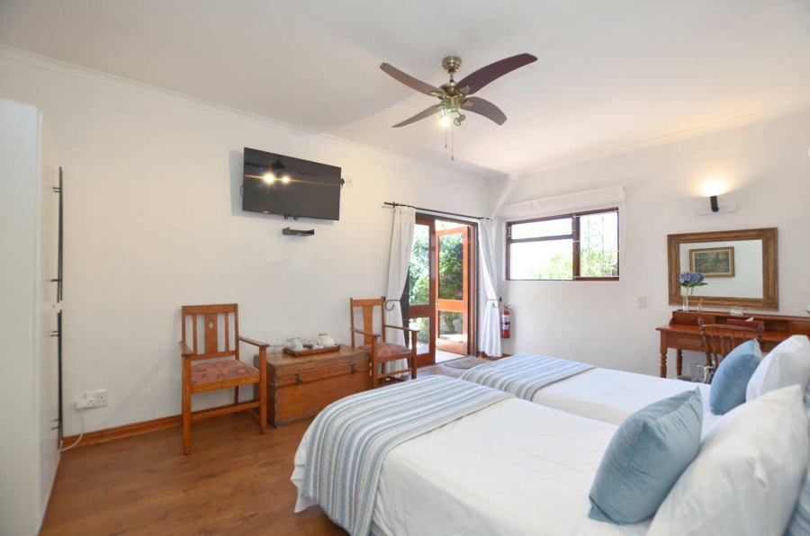 7 Bedroom Property for Sale in Westcliff Western Cape